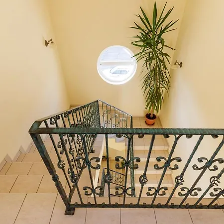 Invest Vendeghaz Nocleg ze śniadaniem 3*