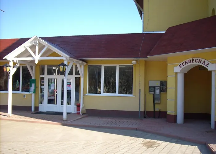 Couette-café Invest 3*