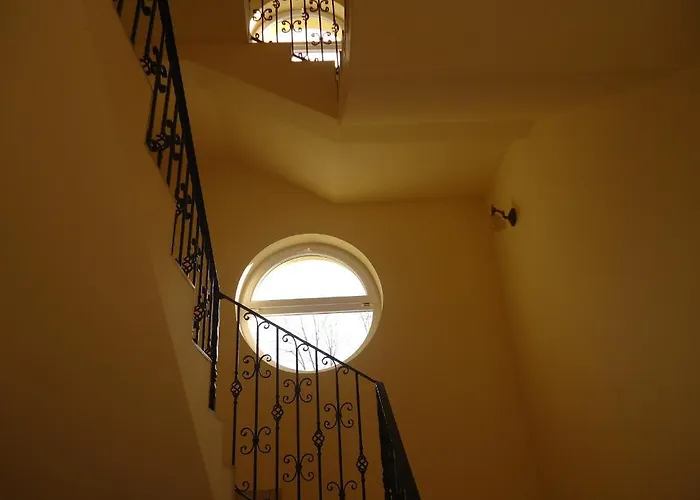 Couette-café Invest Eger